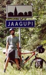 zdjęcie z tabliczką 'jaagupi'